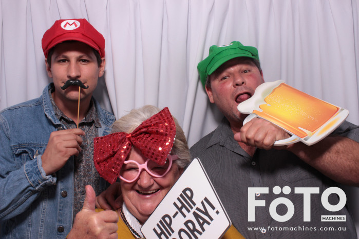 Billy's 21st | View more photos from the event at gallery.fotomachines.com.au/u/FOTOMachines/Billys-21st